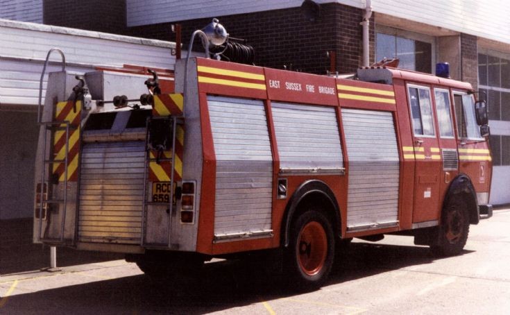 ESFB Bedford CSV WrL RCD659X rear