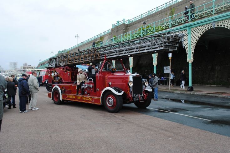 1937 -  Leyland Turntable Ladder Pump