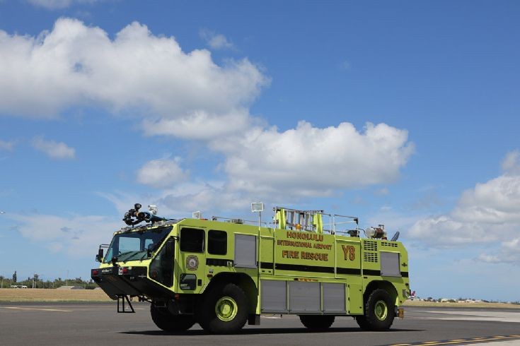Honolulu Airport Y8 Oshkosh Striker
