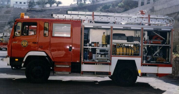 Gran Canaria Mercedes WrT GC0445BL side