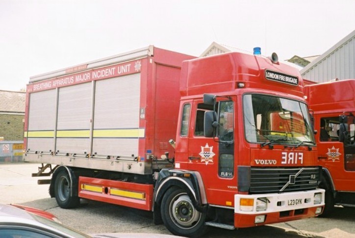 Volvo FL614 with BA major incident unit L23GYK 
