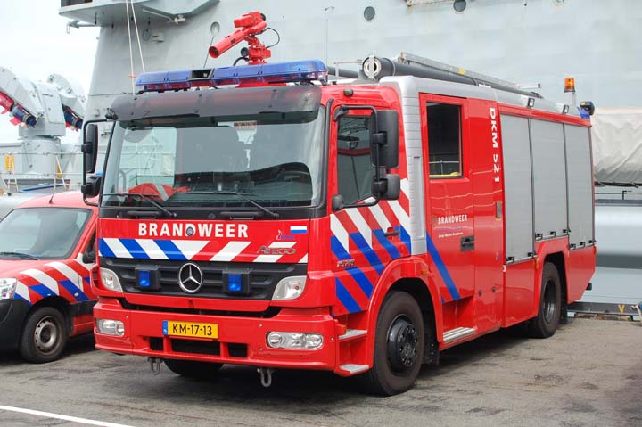 Royal Dutch Navy  Mercedes watertender