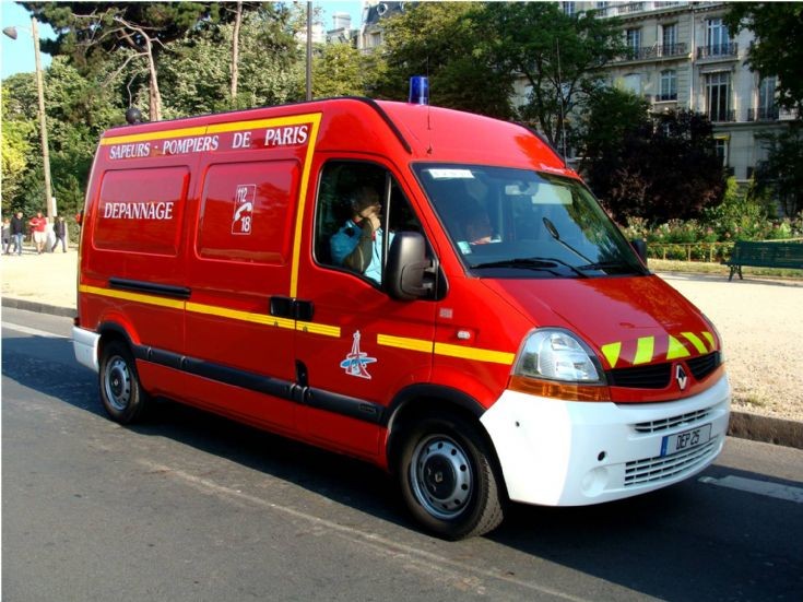 Renault Paris FB