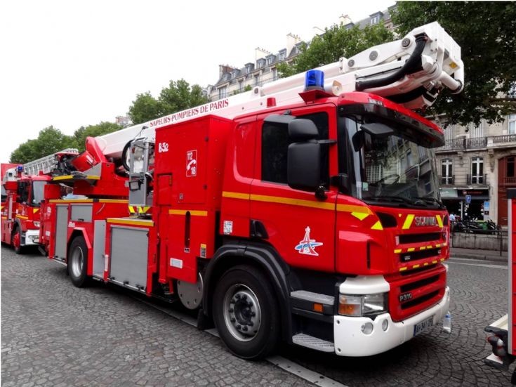 Scania - Skylifts Metz 32 Paris FB