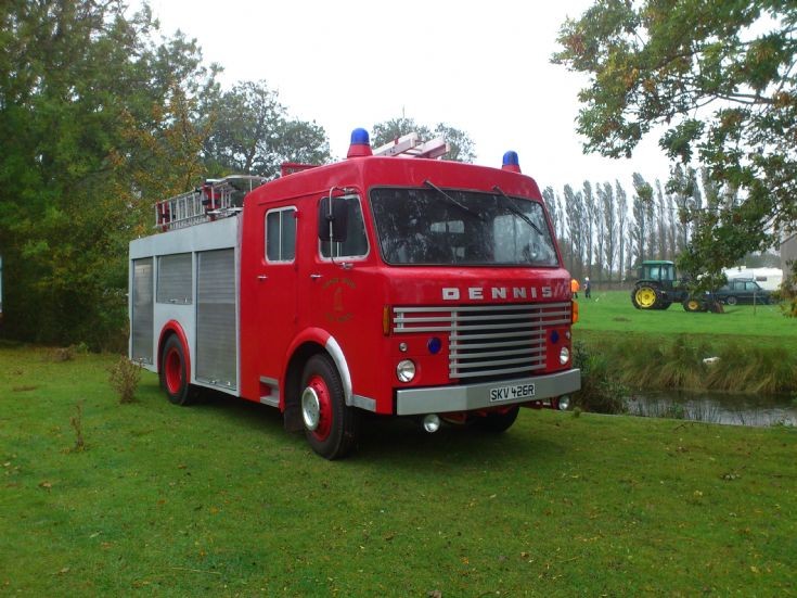 Warwick 1977 Dennis