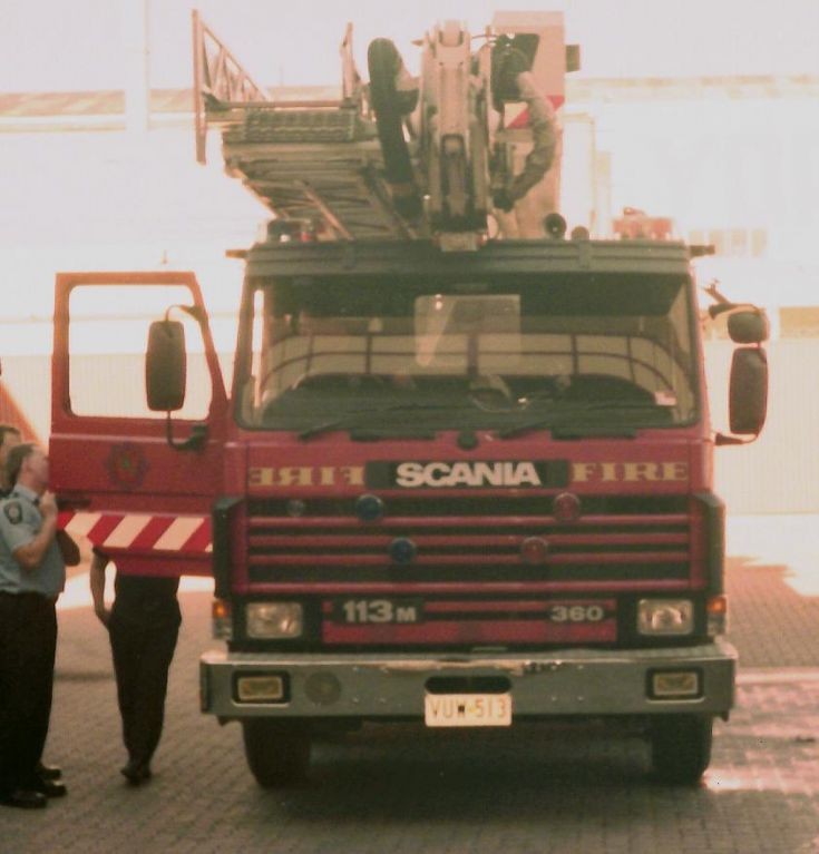 Scania 113M  360 Ladder 