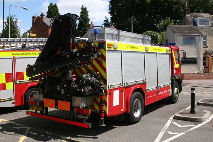 Gloucestershire FRS Rescue unit back
