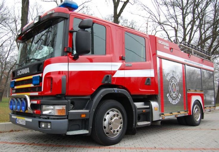 SCANIA P94D 