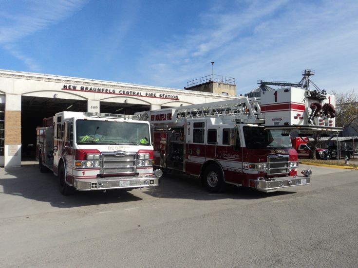 Pierce Pumper and Ladder, New Braunfels, Texas