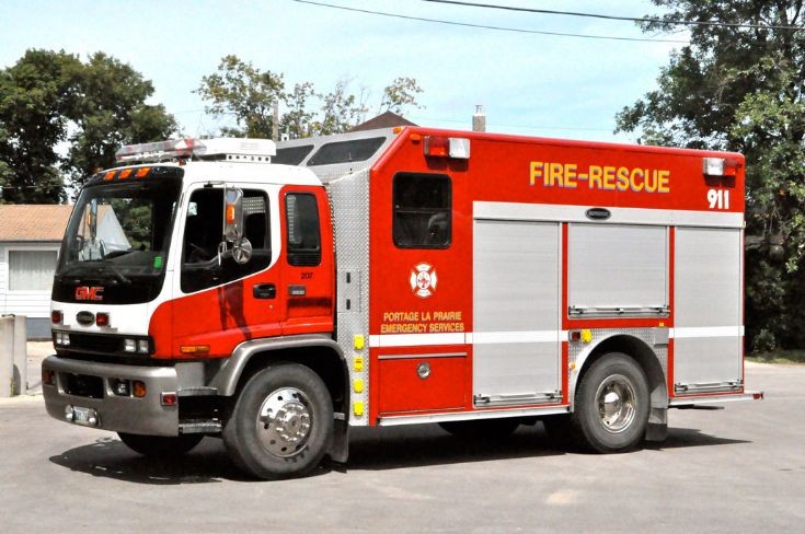 1998 Superior rescue truck