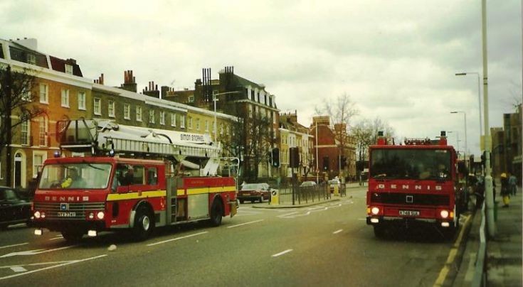 Dennis F125/Saxon SS220 HP NYV 774Y LFB