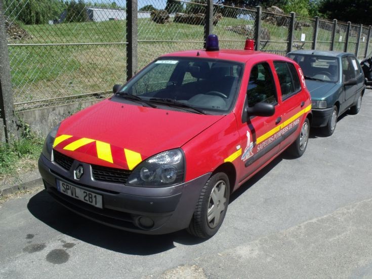 Renault Clio SPVL 281