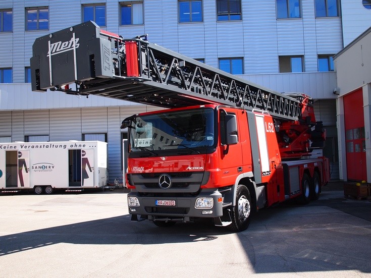 Metz/Rosenbauer 62m Ladder