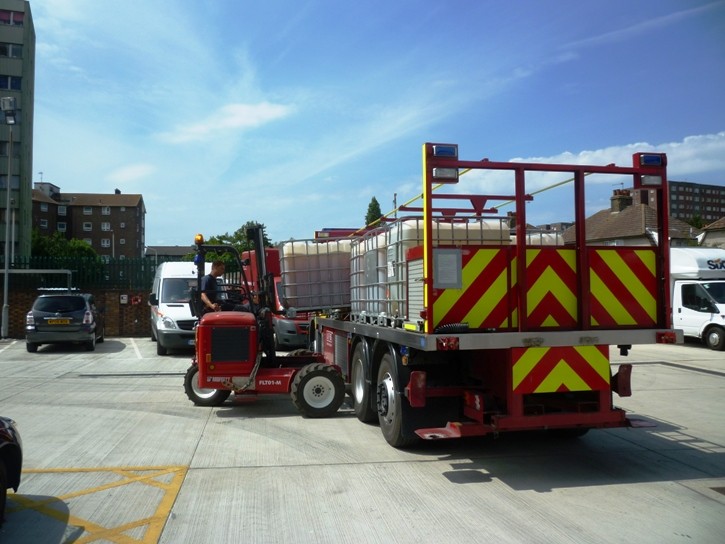 MB Actros Bulk Foam London FB WV59PXZ