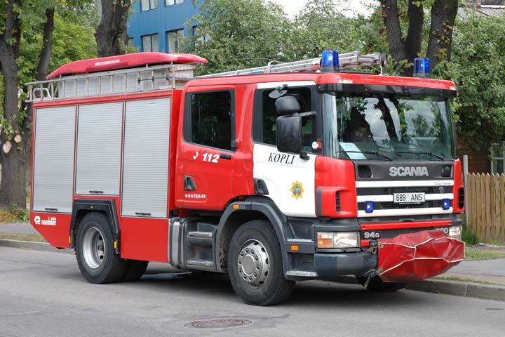 Scania P94GB rescue pumper in Kopli (Estonia)