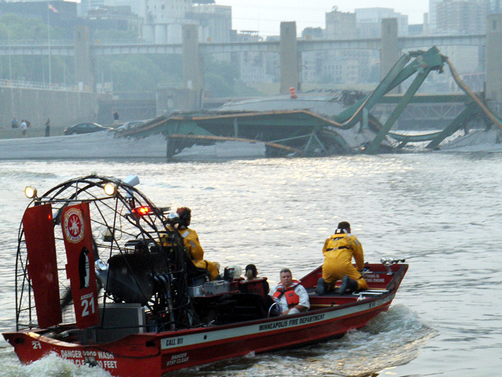 Minneapolis Bridge Collapse (River Rescue)