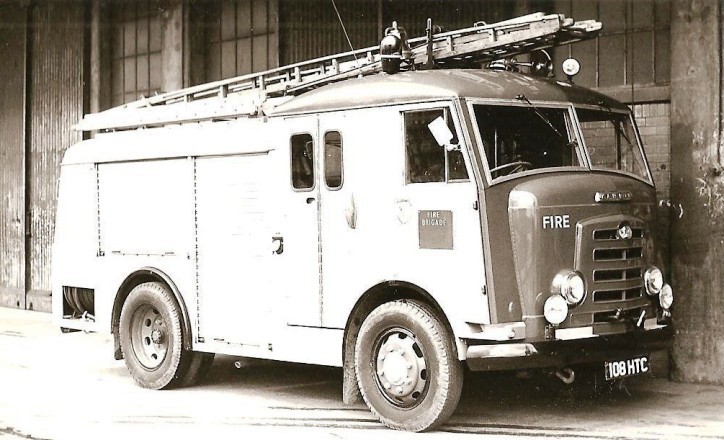 Karrier HY/Carmichael WrT Lancashire 108HTC