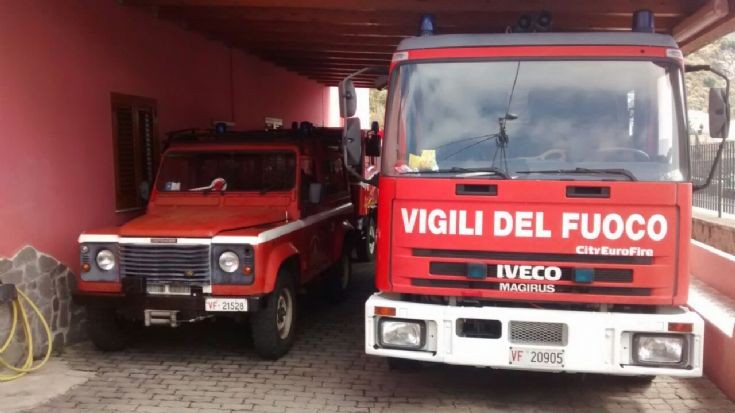 Fire Engines Photos - Iveco Magirus fire truck
