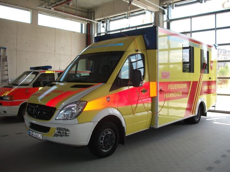 Feuerwehr Hannover Ambulance