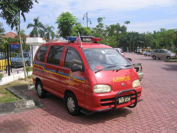 Malaysia Fire & Rescue Dept Rusa Van