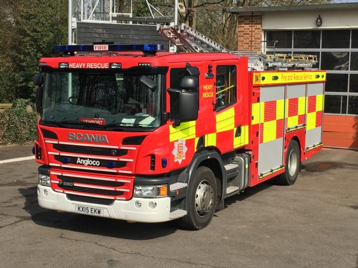 Fire Engines Photos Essex Fire & Rescue Scania P280