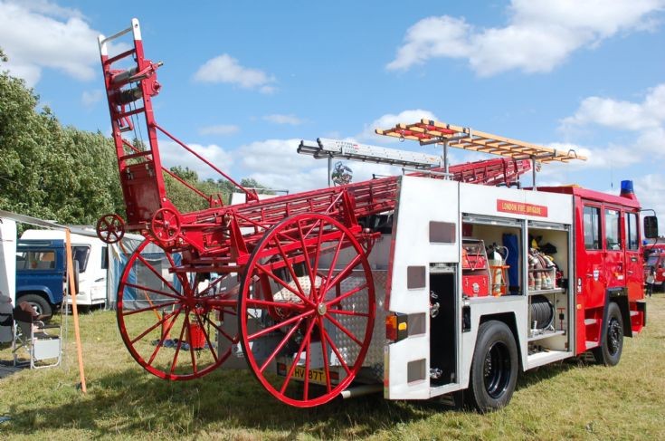 Ex-London FB Shelvoke & Drewry PE YHV 187T