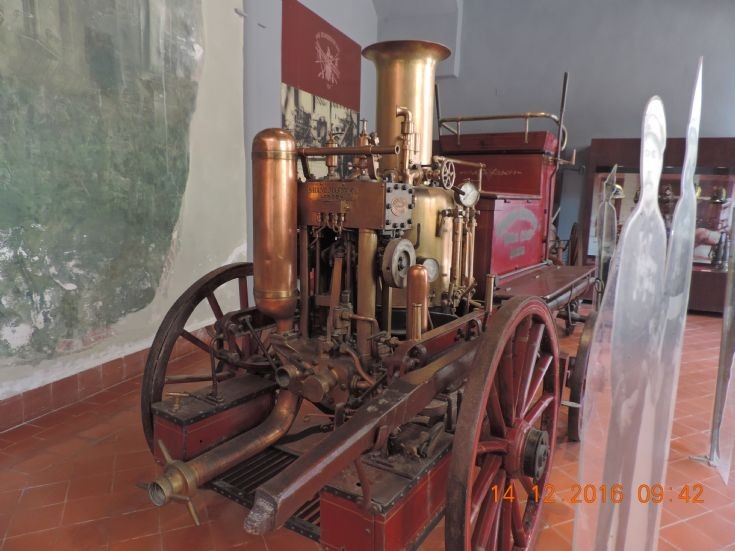 BOMBERO F/Engine in HAVANA CUBA