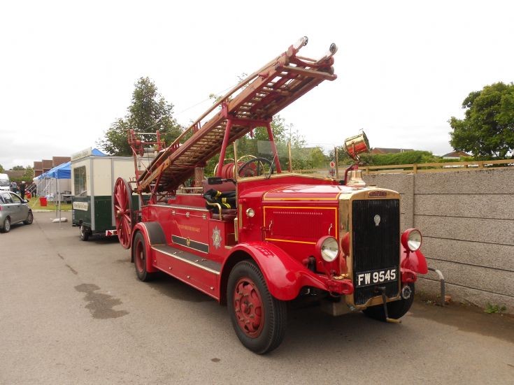 Leyland Cub FW9545