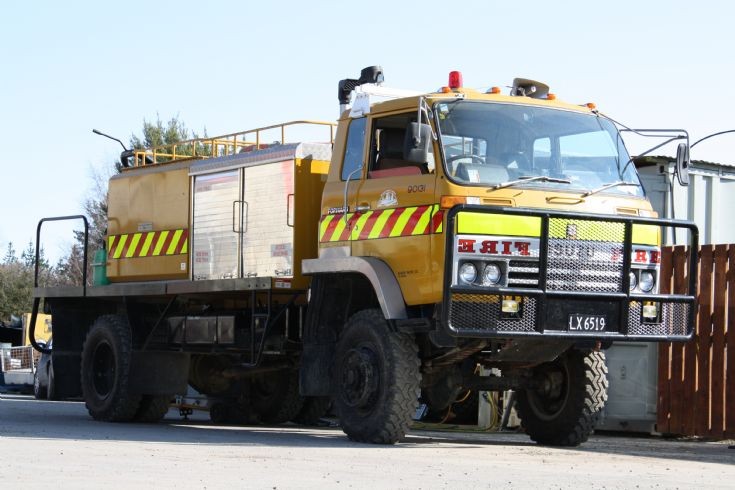 New Zealand Isuzu - LX6519