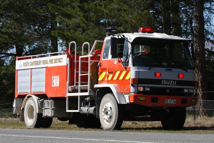 New Zealand Isuzu - RE3776