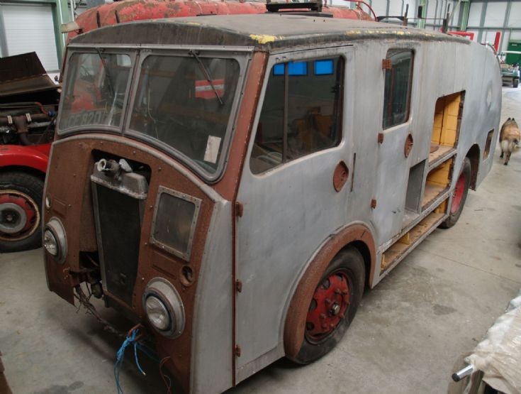 Dennis F8 KCE820