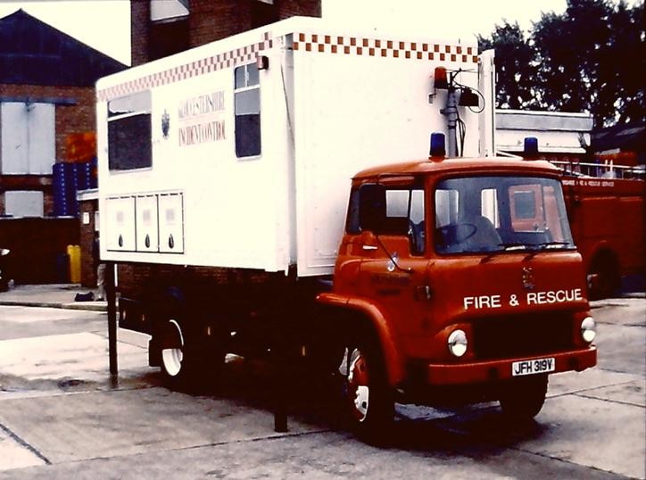 Bedford TK demount CU JFH 319V Gloucs