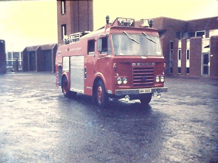 AWH560L Dennis F108 WrL ex PE GMC