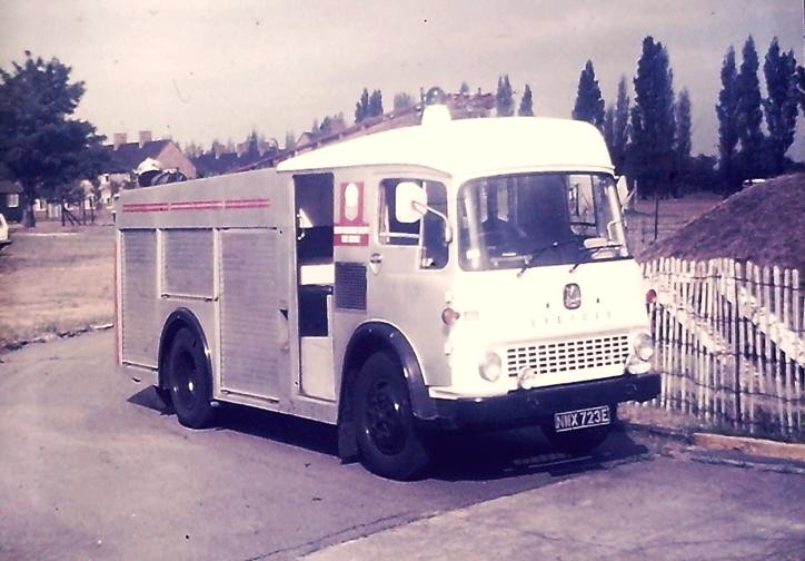 NWX 723E Bedord TK/ Dennis M WrT Yorks