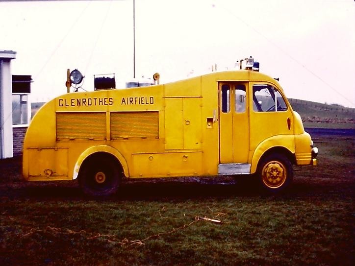 Bedford S/HCB Glenrothes airfield