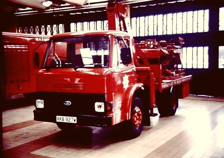 Ford marine Unit  XKB927W