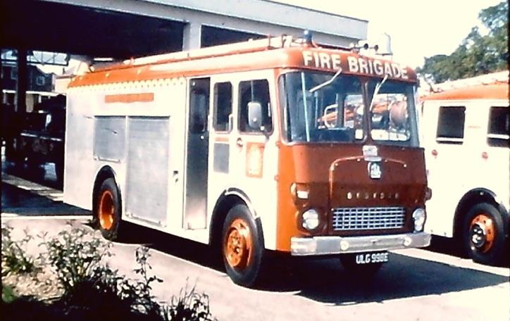 Bedford TK/Carm ET Cheshire ULG998E