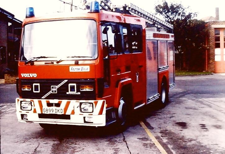 G899DKD Volvo FL614/F&W WRL Clwyd
