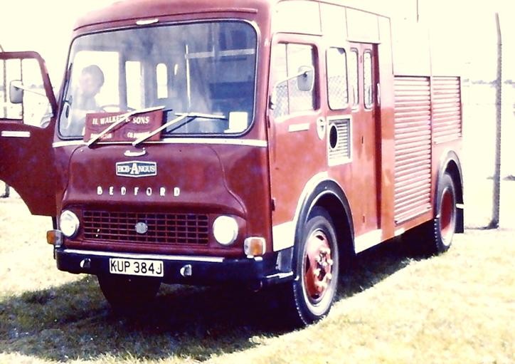 KUP384J  Bedford TK/HCBA WrE Durham 