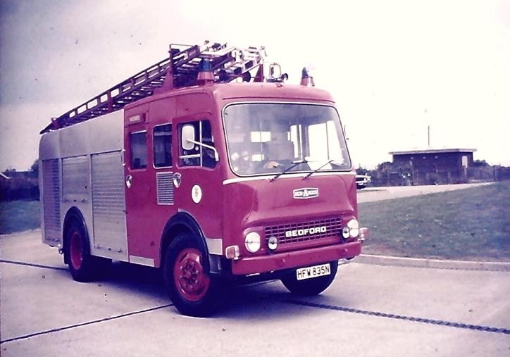 HFW835N Bedford TK HCBA WrL Lincs