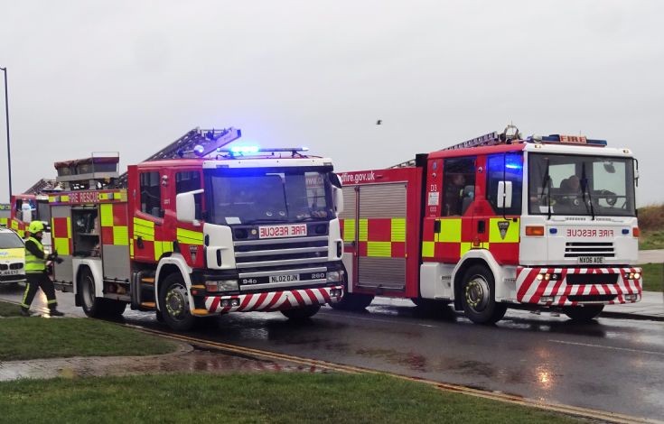 Scania 94D NL02OJN and Dennis Sabre NX06AOE 