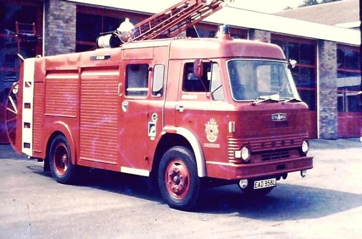 EAD958L Ford D1013/ HCBA WrE Gloucs