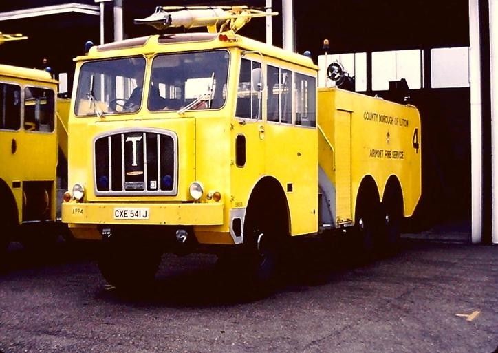 CXE541J Thornycroft Nubian ACT Luton