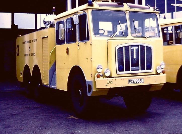 PXE853L Thornycroft Nubian/Pyrene Luton ACT