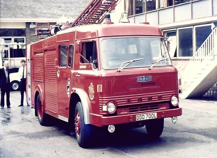 DDD700L Ford D1013/ HCBA WrE Gloucs
