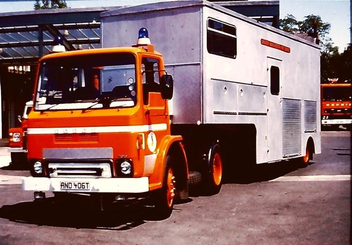 AND406T DodgeG16 Semi trailer GMC