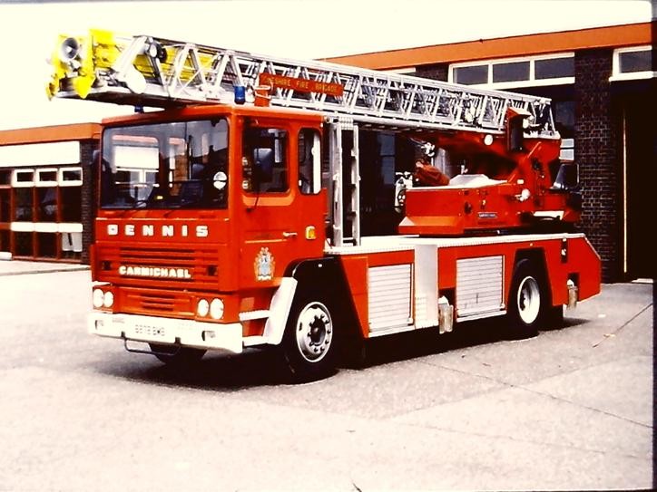 B272BMB Dennis DF Carm TL Cheshire
