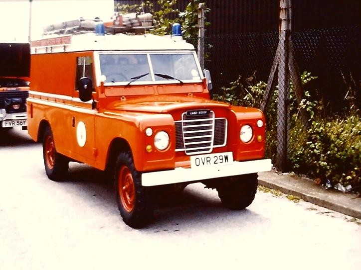OVR29W Land Rover L4P GMC