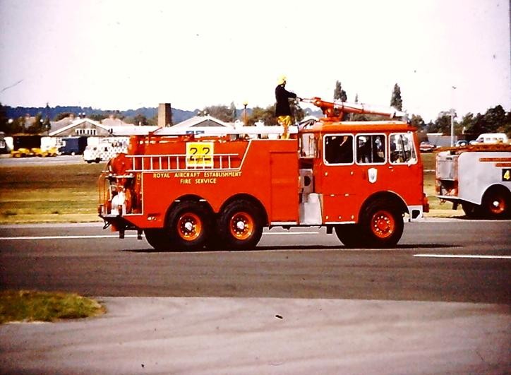 Thornycroft Nubian RAE Farnborough LAA522L