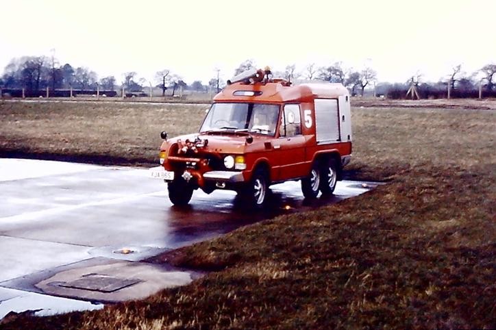 Range Rover/Carmichael 6x4 RIV Manchester XJA 86S
